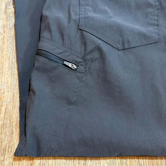 Eddie Bauer Men's Dark Gray Cargo Pants - Picture 6 of 10